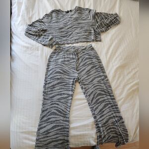 Eleven by Venus Williams Athletic Fashion Matching Workout Suit Zebra Print  S/M